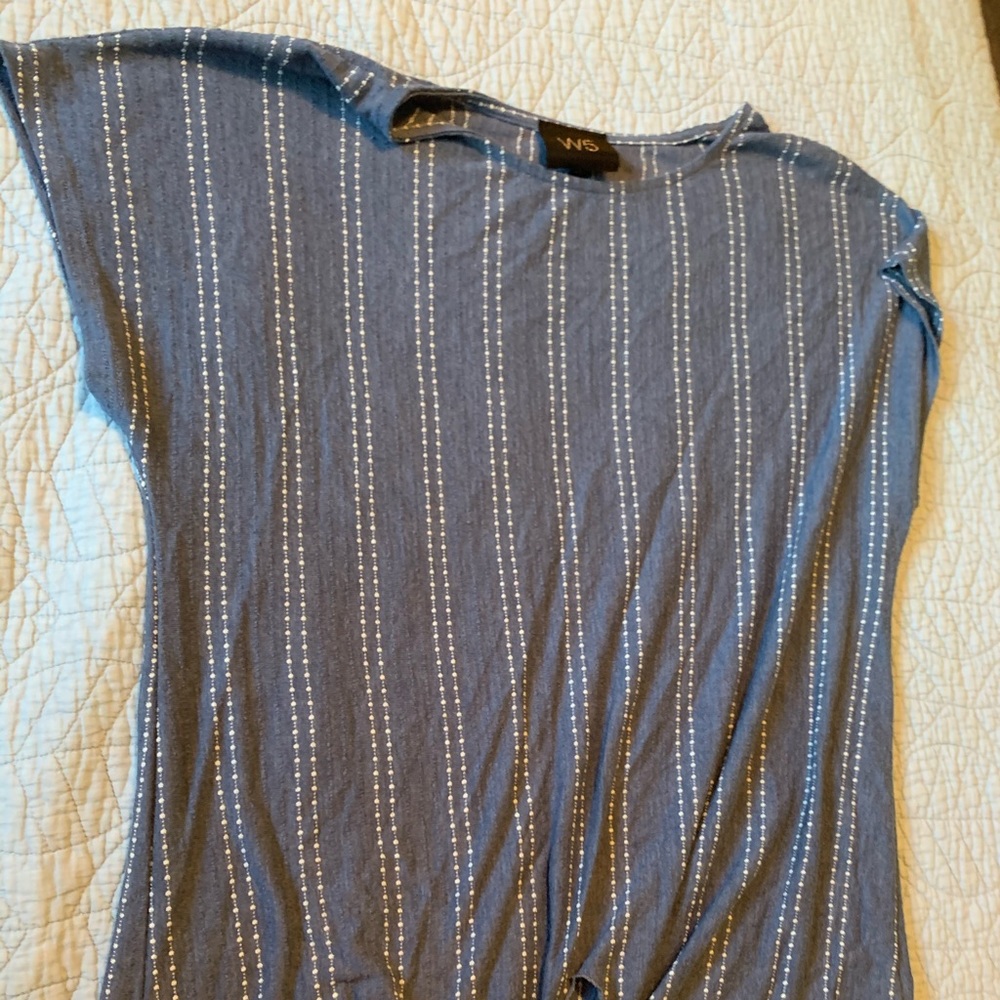 Light weight cap sleeve shirt